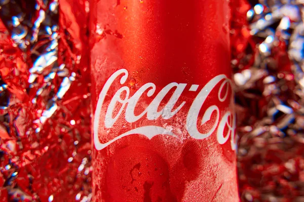 Kharkiv Ukraine December 2021 Burk Coca Cola Dryck Drycken Produceras — Stockfoto