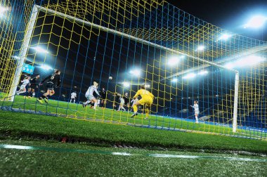 KHARKIV, UKRAINE - 8 Aralık 2021: UEFA Kadınlar Şampiyonlar Ligi Zhilstroi-1 - PSG maçının kapı görüntüsü. 