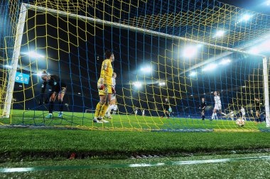 KHARKIV, UKRAINE - 8 Aralık 2021: UEFA Kadınlar Şampiyonlar Ligi Zhilstroi-1 - PSG maçının kapı görüntüsü. 
