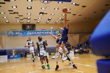 KHARKIV, UKRAINE - 16 HAZİRAN 2022 Ukrayna Kupası BC Sokoly - BC Budivelnik