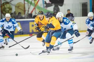 KHARKIV, UKRAINE - 2 Şubat 2022: Ukrayna Hokey Ligi HC Kharkiv Berserks - Sokil
