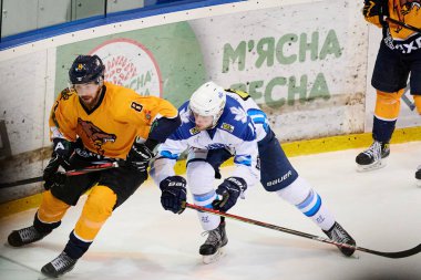 KHARKIV, UKRAINE - 2 Şubat 2022: Ukrayna Hokey Ligi HC Kharkiv Berserks - Sokil