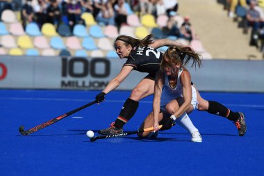 ALMANLIK, MOENCHENGLADBACH - 26 Mart 2022: kazandıktan sonra Alman. FIH Hokey Pro League, Deutschland - ABD