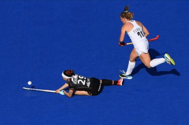 ALMANLIK, MOENCHENGLADBACH - 26 Mart 2022: kazandıktan sonra Alman. FIH Hokey Pro League, Deutschland - ABD