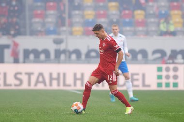 DÜKSELDORF, ALMANY - 8 Nisan 2022: Kristoffer Peterson. Futbol maçı Bundesliga 2 Fortuna - Hansa