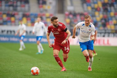 DUESSELDORF, ALMANY - 8 Nisan 2022: Nicolas Gavory. Futbol maçı Bundesliga 2 Fortuna - Hansa