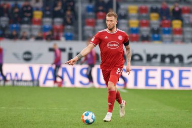 DUESSELDORF, ALMANY - 8 Nisan 2022: Andre Hoffmann, Futbol maçı Bundesliga 2 Fortuna - Hansa