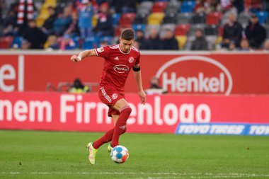 DUESSELDORF, ALMANY - 8 Nisan 2022: Futbol maçı Bundesliga 2 Fortuna - Hansa