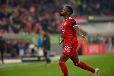 DUESSELDORF, ALMANY - 8 NİSAN 2022: Futbol maçı Bundesliga 2 Fortuna - Hansa