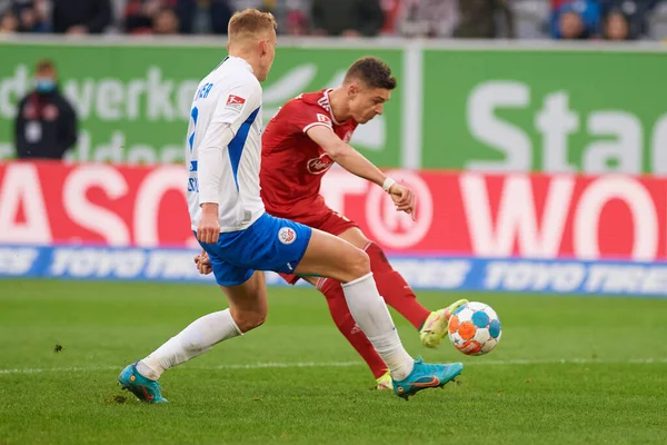 DUESSELDORF, ALMANY - 8 Nisan 2022: Futbol maçı Bundesliga 2 Fortuna - Hansa
