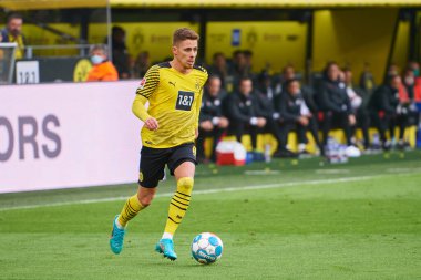 GERMANY, DORTMUND - 2 Nisan 2022: Bundesliga Borussia Dortmund-RB Leipzig maçı Signal Iduna Park 'ta