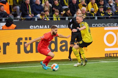 GERMANY, DORTMUND - 2 Nisan 2022: Bundesliga Borussia Dortmund-RB Leipzig maçı Signal Iduna Park 'ta