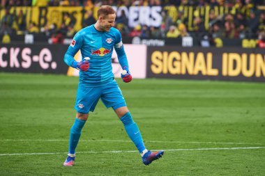 GERMANY, DORTMUND - 2 Nisan 2022: Pter Gulacsi (kaptan). Bundesliga Borussia Dortmund maçı Iduna Park 'ta RB Leipzig' e karşı.