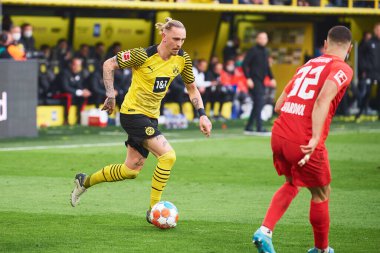 GERMANY, DORTMUND - 2 NİSAN 2022: Bundesliga Borussia Dortmund maçı Iduna Park 'ta RB Leipzig' e karşı.