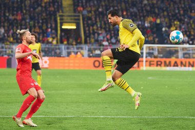 GERMANY, DORTMUND - 2 Nisan 2022: Bundesliga Borussia Dortmund-RB Leipzig maçı Signal Iduna Park 'ta