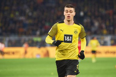 GERMANY, DORTMUND - 2 Nisan 2022 Giovanni Reyna. Bundesliga Borussia Dortmund maçı Iduna Park 'ta RB Leipzig' e karşı.