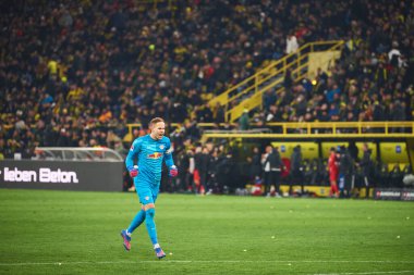 GERMANY, DORTMUND - 2 Nisan 2022: Pter Gulacsi (kaptan). Bundesliga Borussia Dortmund maçı Iduna Park 'ta RB Leipzig' e karşı.