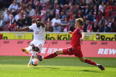 KOELN, GERMANY - 23 Nisan 2022: Futbol maçı Bundesliga Koln - Arminia