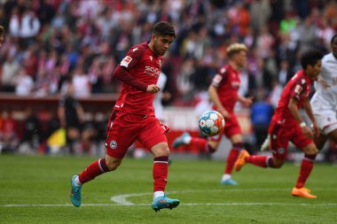 KOELN, GERMANY - 23 Nisan 2022: Futbol maçı Bundesliga Koln - Arminia