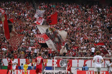 KOELN, GERMANY - 23 Nisan 2022: Futbol maçı Bundesliga Koln - Arminia