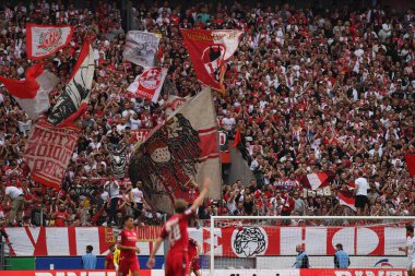 KOELN, GERMANY - 23 Nisan 2022: Futbol maçı Bundesliga Koln - Arminia