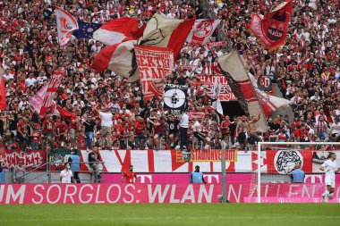 KOELN, GERMANY - 23 Nisan 2022: Futbol maçı Bundesliga Koln - Arminia