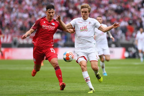 KOELN, GERMANY - 23 Nisan 2022: Futbol maçı Bundesliga Koln - Arminia