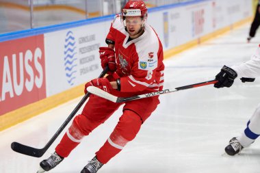 TYCHY, POLAND - 29 Nisan 2022: IIHF 2022 Buz Hokeyi Dünya Şampiyonası Div 1B Sırbistan - Polonya