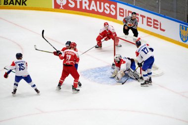 TYCHY, POLAND - 29 Nisan 2022: IIHF 2022 Buz Hokeyi Dünya Şampiyonası Div 1B Sırbistan - Polonya