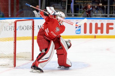 TYCHY, POLAND - 29 Nisan 2022: IIHF 2022 Buz Hokeyi Dünya Şampiyonası Div 1B Sırbistan - Polonya