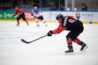 TYCHY, POLAND - 28 Nisan 2022: IIHF 2022 Buz Hokeyi Dünya Şampiyonası Div 1B Japonya - Estonya