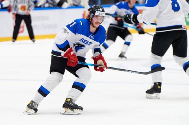 TYCHY, POLAND - 28 Nisan 2022: IIHF 2022 Buz Hokeyi Dünya Şampiyonası Div 1B Japonya - Estonya