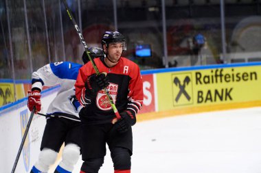 TYCHY, POLAND - 28 Nisan 2022: IIHF 2022 Buz Hokeyi Dünya Şampiyonası Div 1B Japonya - Estonya