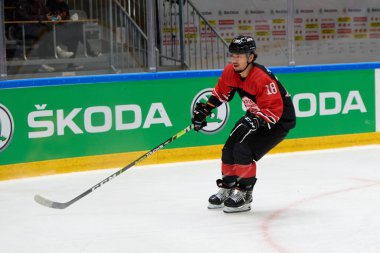TYCHY, POLAND - 28 Nisan 2022: IIHF 2022 Buz Hokeyi Dünya Şampiyonası Div 1B Japonya - Estonya