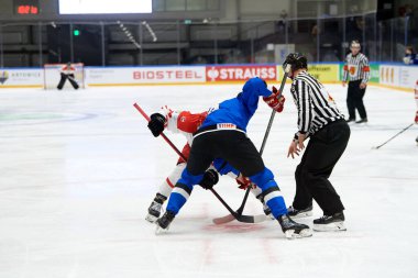 TYCHY, POLAND - 26 Nisan 2022: IIHF 2022 Buz Hokeyi Dünya Şampiyonası Div 1B Polonya - Estonya