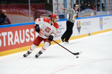 TYCHY, POLAND - 26 Nisan 2022: IIHF 2022 Buz Hokeyi Dünya Şampiyonası Div 1B Polonya - Estonya