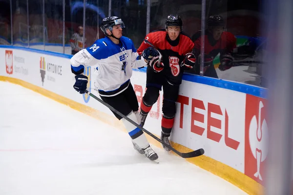 TYCHY, POLAND - 28 Nisan 2022: IIHF 2022 Buz Hokeyi Dünya Şampiyonası Div 1B Japonya - Estonya