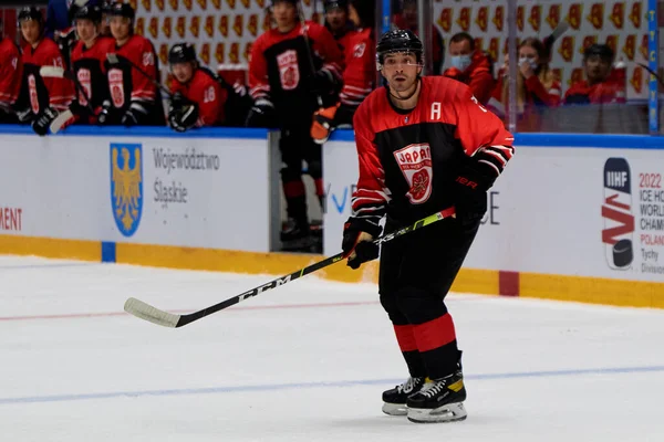 TYCHY, POLAND - 28 Nisan 2022: IIHF 2022 Buz Hokeyi Dünya Şampiyonası Div 1B Japonya - Estonya