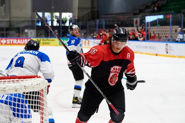 TYCHY, POLAND - 28 Nisan 2022: IIHF 2022 Buz Hokeyi Dünya Şampiyonası Div 1B Japonya - Estonya