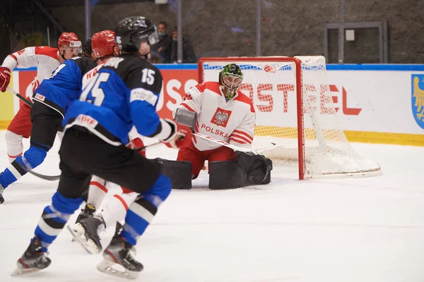 TYCHY, POLAND - 26 Nisan 2022: IIHF 2022 Buz Hokeyi Dünya Şampiyonası Div 1B Polonya - Estonya