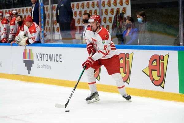 TYCHY, POLAND - 26 Nisan 2022: IIHF 2022 Buz Hokeyi Dünya Şampiyonası Div 1B Polonya - Estonya