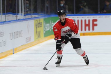 TYCHY, POLAND - 29 Nisan 2022: IIHF 2022 Buz Hokeyi Dünya Şampiyonası Div 1B Polonya - Japonya