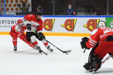 TYCHY, POLAND - 29 Nisan 2022: IIHF 2022 Buz Hokeyi Dünya Şampiyonası Div 1B Polonya - Japonya