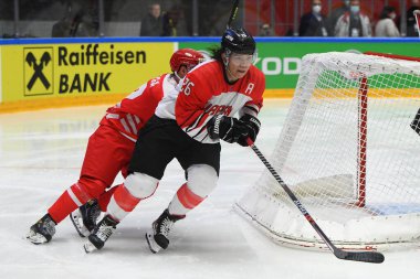 TYCHY, POLAND - 29 Nisan 2022: IIHF 2022 Buz Hokeyi Dünya Şampiyonası Div 1B Polonya - Japonya