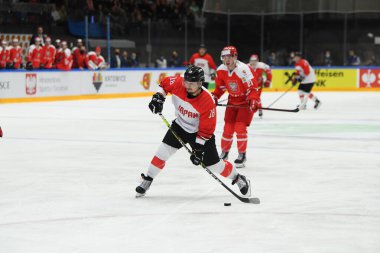 TYCHY, POLAND - 29 Nisan 2022: IIHF 2022 Buz Hokeyi Dünya Şampiyonası Div 1B Polonya - Japonya