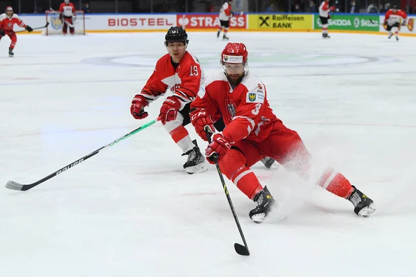 TYCHY, POLAND - 29 Nisan 2022: IIHF 2022 Buz Hokeyi Dünya Şampiyonası Div 1B Polonya - Japonya