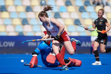 MONCHEGLADBACH, GERMANY - 4 Mayıs 2022: Almanya ve İngiltere arasında SparkassenPark 'ta oynanan FIH Pro League maçı