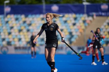 MONCHEGLADBACH, GERMANY - 4 Mayıs 2022: Almanya ve İngiltere arasında SparkassenPark 'ta oynanan FIH Pro League maçı