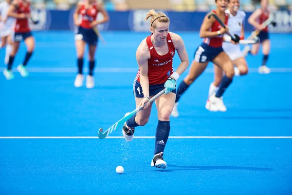MONCHEGLADBACH, GERMANY - 5 Mayıs 2022: Almanya ve İngiltere arasında SparkassenPark 'ta oynanan FIH Pro League maçı
