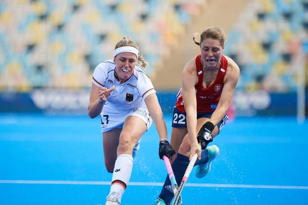 MONCHEGLADBACH, GERMANY - 5 Mayıs 2022: Almanya ve İngiltere arasında SparkassenPark 'ta oynanan FIH Pro League maçı